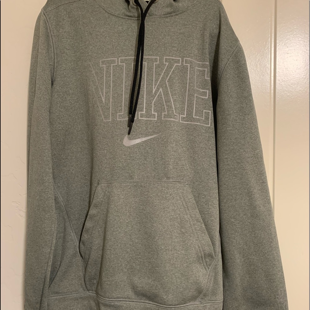 Women’s Nike sweatshirt 🧘🏻‍♀️